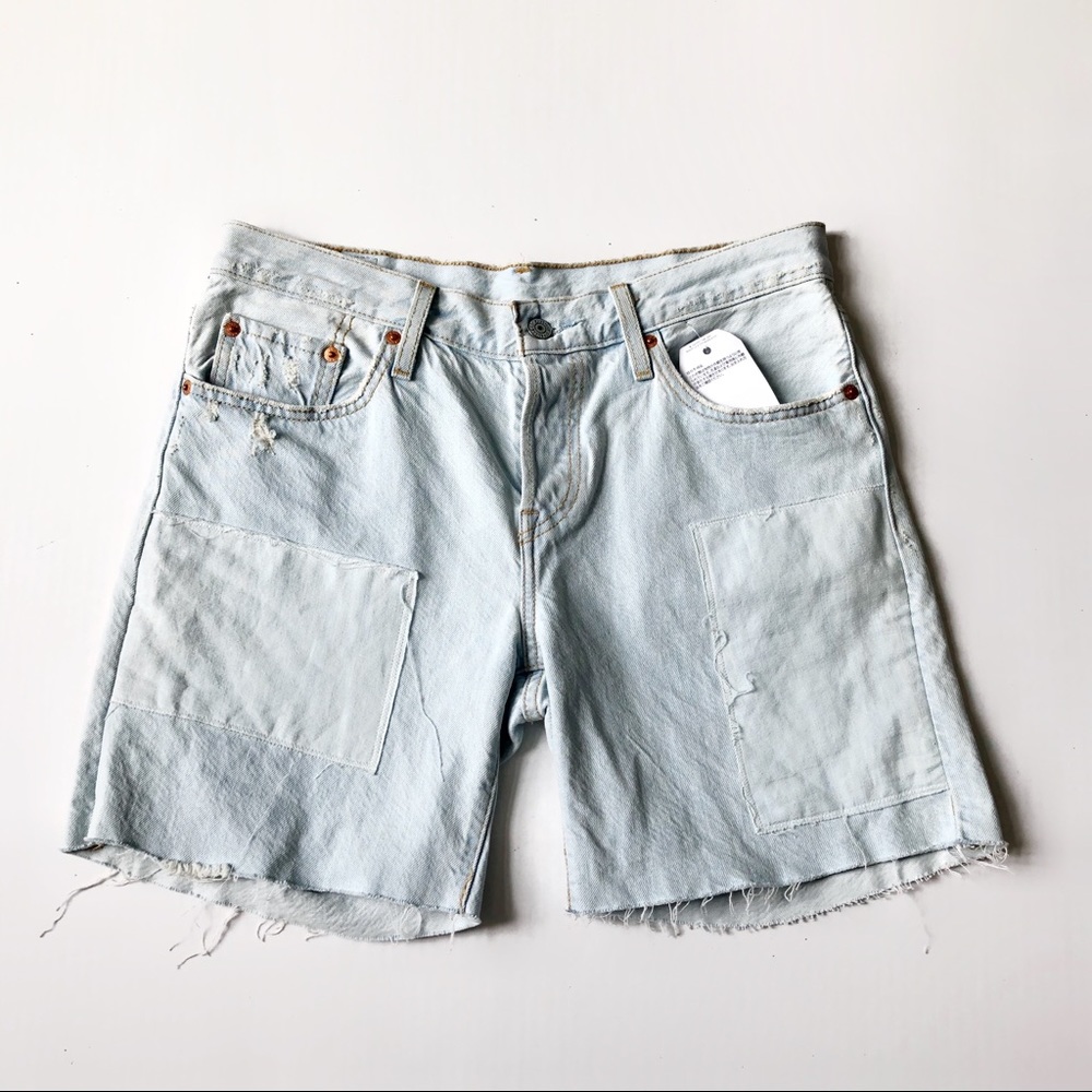 Levi’s 501CT Buttoned Mid Thigh Distressed Shorts